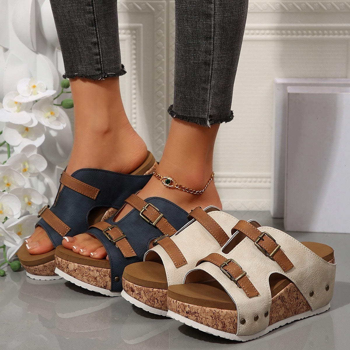 Pantoufles Romaines Confortables.