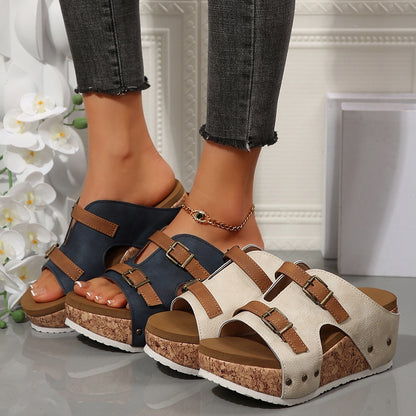 Pantoufles Romaines Confortables.